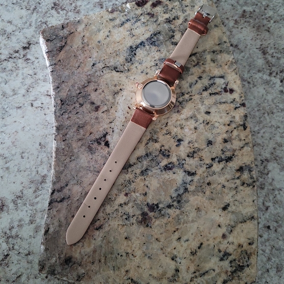 2 piece Rhinestone Quartz Watch & Heart Bracelet ✨️ - Picture 8 of 10